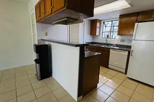 1510 W N Loop Blvd, Austin, TX 78756 - Photo 2