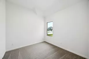 435 Lucky Ave, Elgin, TX 78621 - Photo 24