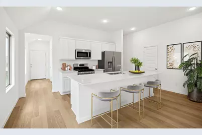 435 Lucky Avenue, Elgin, TX 78621 - Photo 2