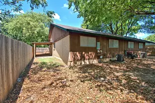 9303 Quail Field Dr, Austin, TX 78758 - Photo 2