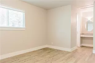 1302 E 52nd St, Austin, TX 78723 - Photo 4