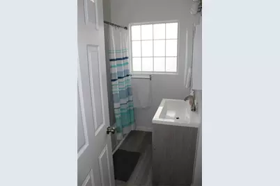 909 Chote Avenue #A, Austin, TX 78702 - Photo 8