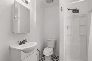 909 Chote Ave, Austin, TX 78702 - Photo 10