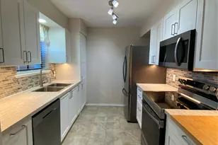 1202 Thorpe Ln, San Marcos, TX 78666 - Photo 8