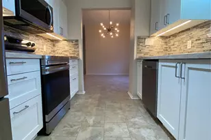 1202 Thorpe Ln, San Marcos, TX 78666 - Photo 10