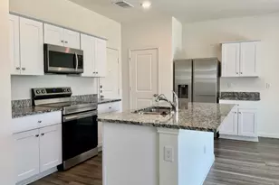 109 Pronghorn St, Hutto, TX 78634 - Photo 6
