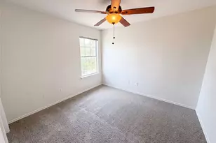 206 Almquist St, Hutto, TX 78634 - Photo 12