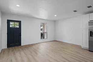 1700 Deep Wood Dr, Round Rock, TX 78681 - Photo 8