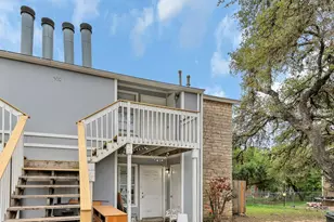 500 Algerita Dr, Georgetown, TX 78628 - Photo 2