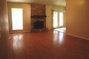 1305 Glenda Dr, Round Rock, TX 78681 - Photo 4