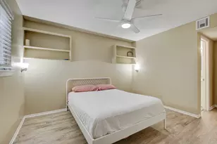 803 W 28th St, Austin, TX 78705 - Photo 14