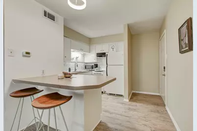 803 W 28th Street #103, Austin, TX 78705 - Photo 4