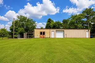 235 Park Ln, Fayetteville, TX 78940 - Photo 24