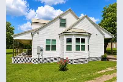 235 Park Lane, Fayetteville, TX 78940 - Photo 32