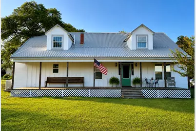 235 Park Lane, Fayetteville, TX 78940 - Photo 2