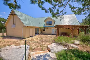 1761 Cottonwood Rd, Fischer, TX 78623 - Photo 6