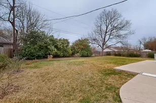1306 Lawnmont Dr, Round Rock, TX 78664 - Photo 32
