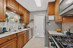 1306 Lawnmont Dr, Round Rock, TX 78664 - Photo 10
