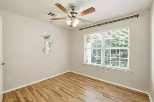 1900 Scofield Ridge Pkwy, Austin, TX 78727 - Photo 20