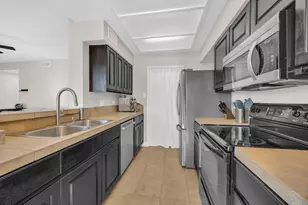 4711 Spicewood Springs Rd, Austin, TX 78759 - Photo 6