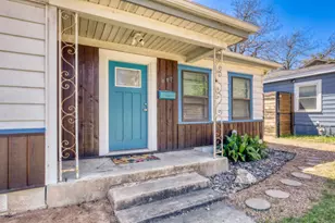 607 W N Loop Blvd, Austin, TX 78751 - Photo 2