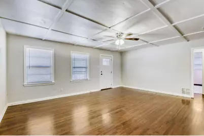 607 W North Loop Boulevard, Austin, TX 78751 - Photo 4