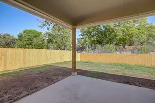 117 Callie St, Smithville, TX 78957 - Photo 38