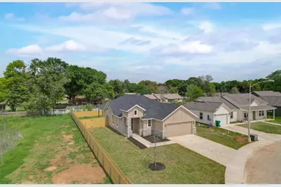 117 Callie Street, Smithville, TX 78957 - Photo 2