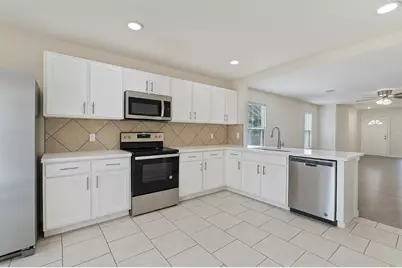 7432 Cayenne Lane, Austin, TX 78741 - Photo 2