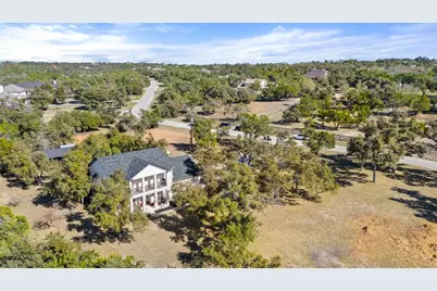 310 Saddle Blanket Drive, Dripping Springs, TX 78620 - Photo 2
