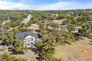 310 Saddle Blanket Dr, Dripping Springs, TX 78620 - Photo 2