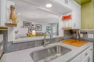 6718 Silvermine Dr, Austin, TX 78736 - Photo 12