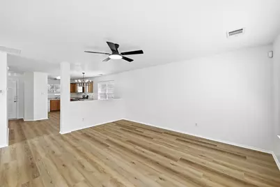 332 Wetzel, Kyle, TX 78640 - Photo 4