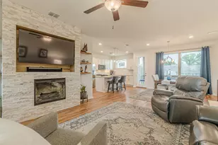 109 Sandbar Dr, San Marcos, TX 78666 - Photo 6