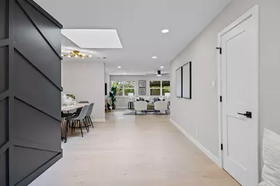 2007 Matthews Lane, Austin, TX 78745 - Photo 4