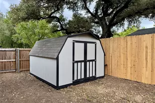 2007 Matthews Ln, Austin, TX 78745 - Photo 34