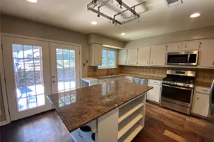 2911 Kassarine Pass, Austin, TX 78704 - Photo 8