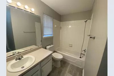 5710 Lark Creek Drive, Austin, TX 78744 - Photo 14