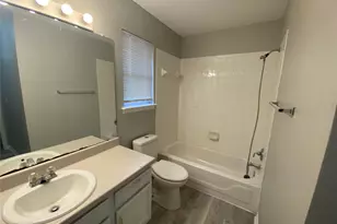5710 Lark Creek Dr, Austin, TX 78744 - Photo 14