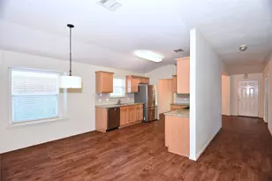 3305 Stonewall Dr, Round Rock, TX 78681 - Photo 4
