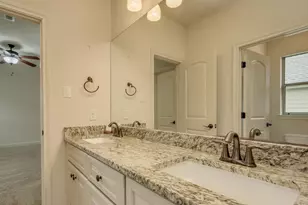 12912 Schleicher Trail, Austin, TX 78732 - Photo 32