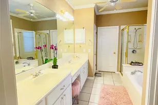12720 Oxen Way, Austin, TX 78732 - Photo 4