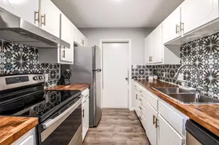 11118 Wandering Way, Austin, TX 78754 - Photo 2