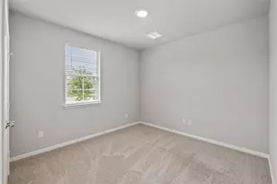173 Frostweed Dr, Kyle, TX 78640 - Photo 6