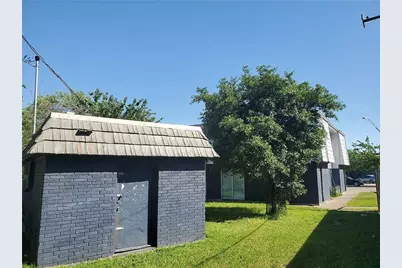 302 Carmen Court #130, Austin, TX 78752 - Photo 6