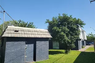 302 Carmen Ct, Austin, TX 78752 - Photo 6