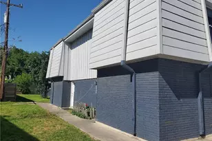 302 Carmen Ct, Austin, TX 78752 - Photo 2