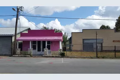 239 E Vaughn Street, Bertram, TX 78605 - Photo 4