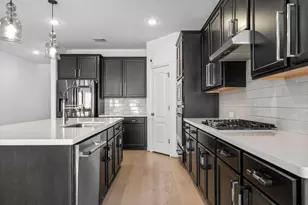 520 Landing Ln, Leander, TX 78641 - Photo 4