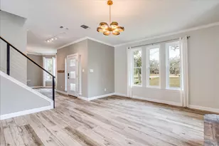 171 N Pin Oak Crossing, Elgin, TX 78621 - Photo 10